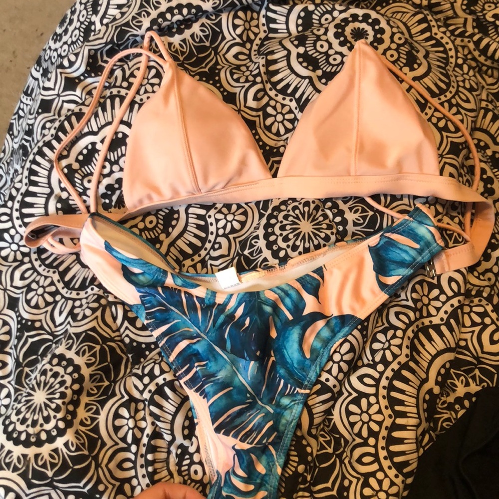 Bathing suit